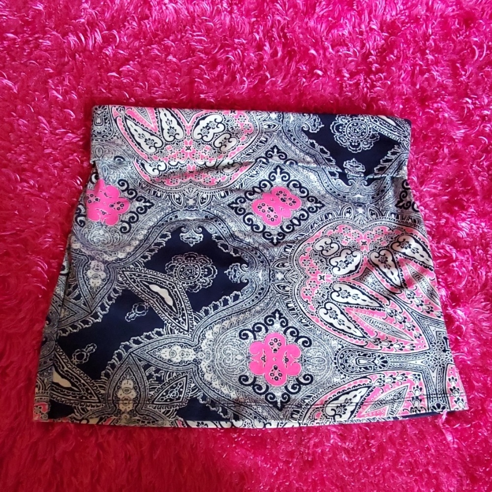 Mini skirt - Picture 2 of 3